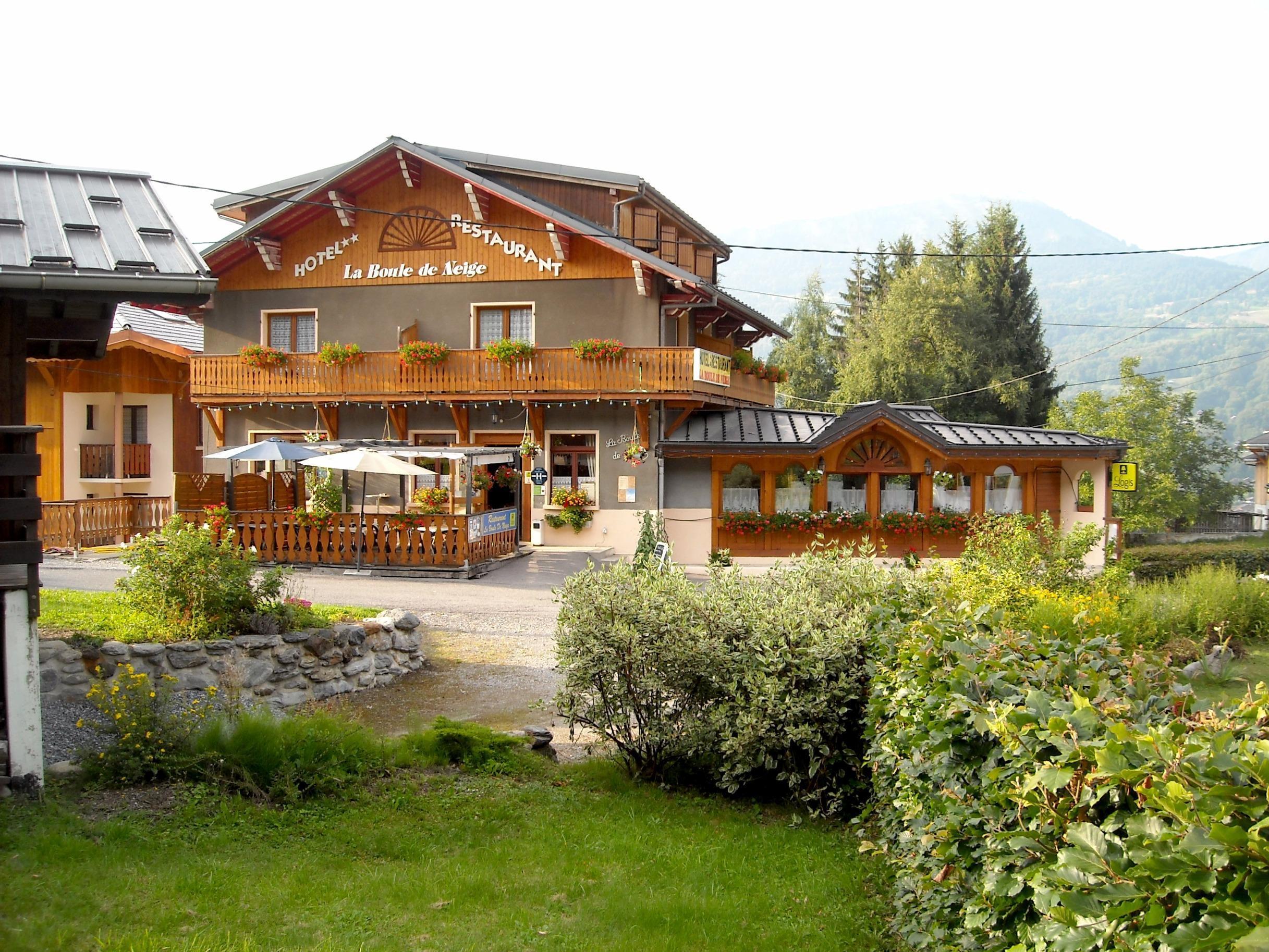 La Boule De Neige Hotel Samoens Exterior photo