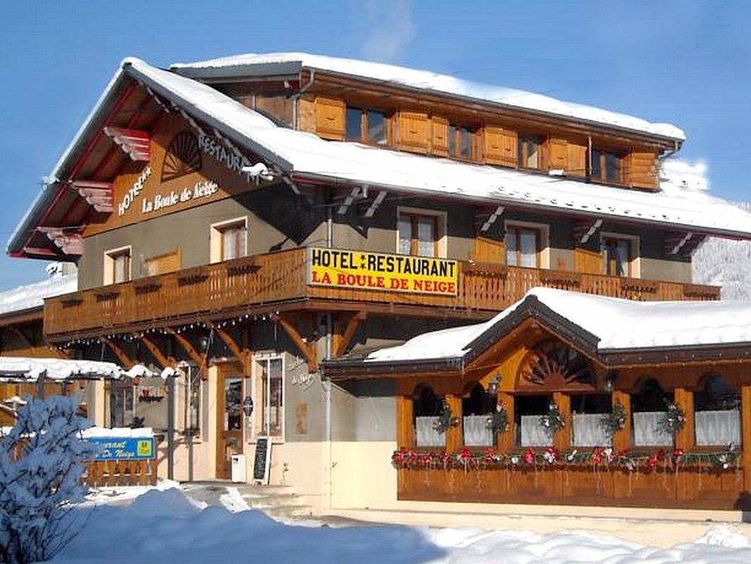 La Boule De Neige Hotel Samoens Exterior photo