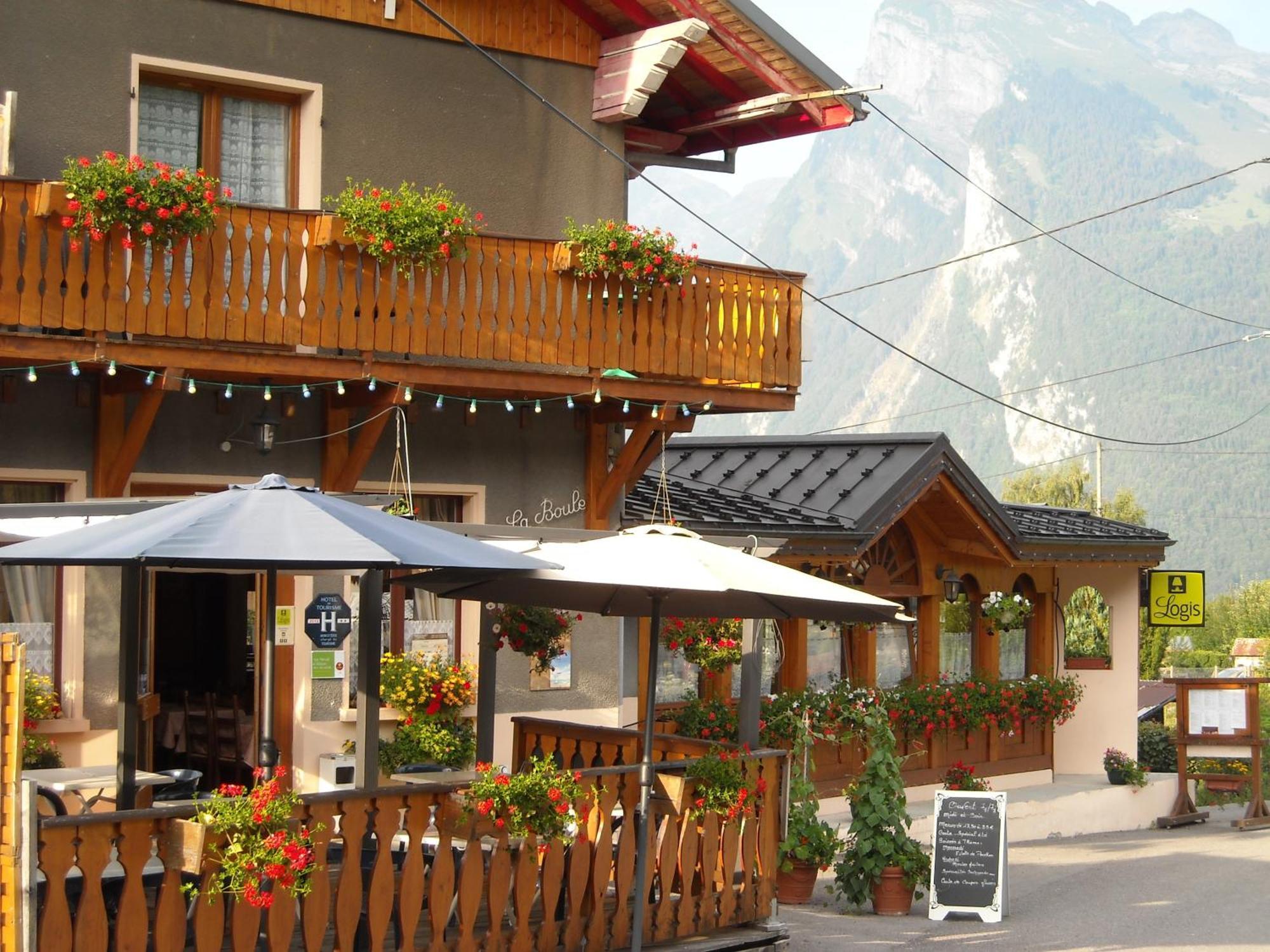 La Boule De Neige Hotel Samoens Exterior photo