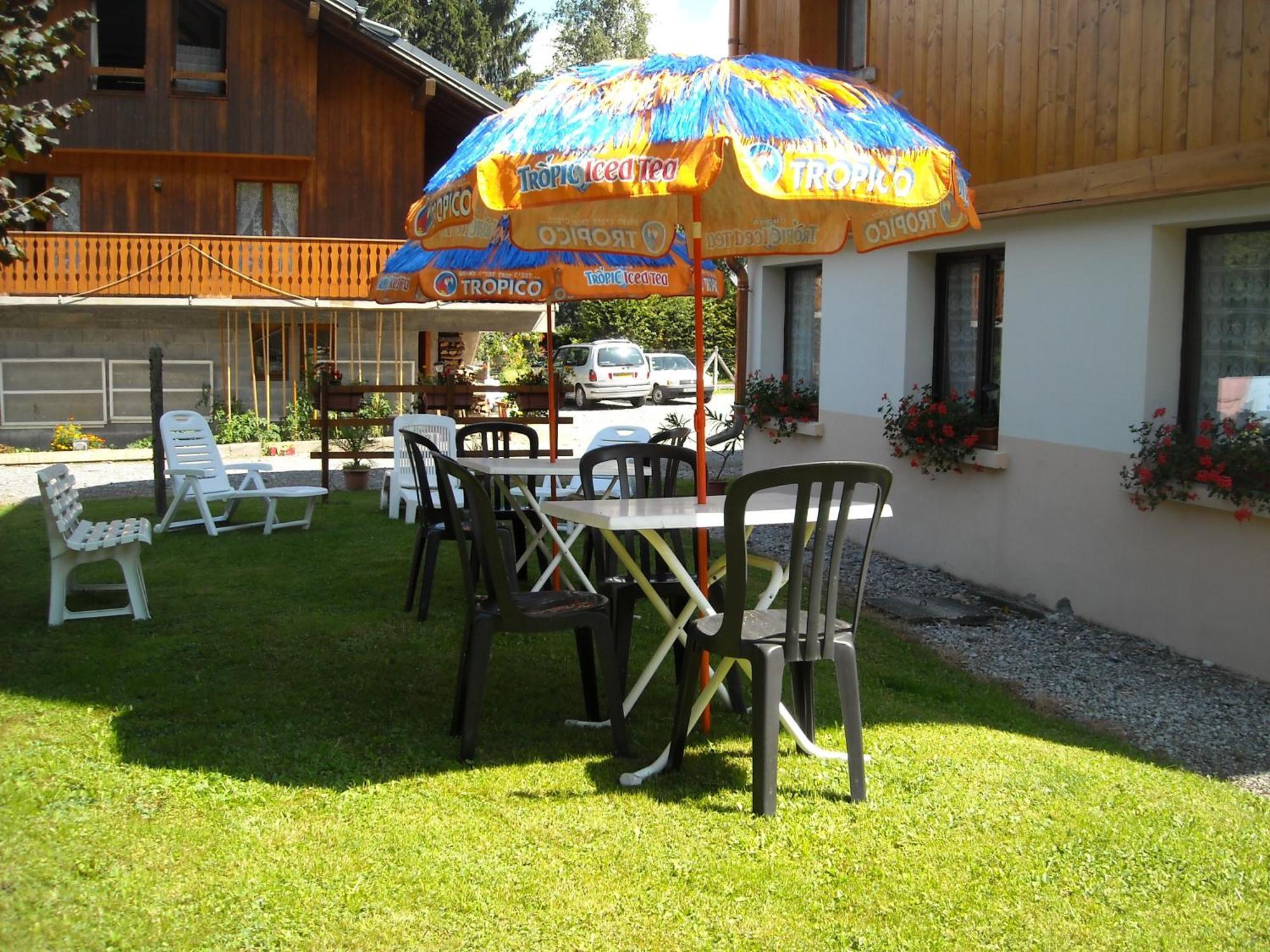 La Boule De Neige Hotel Samoens Exterior photo