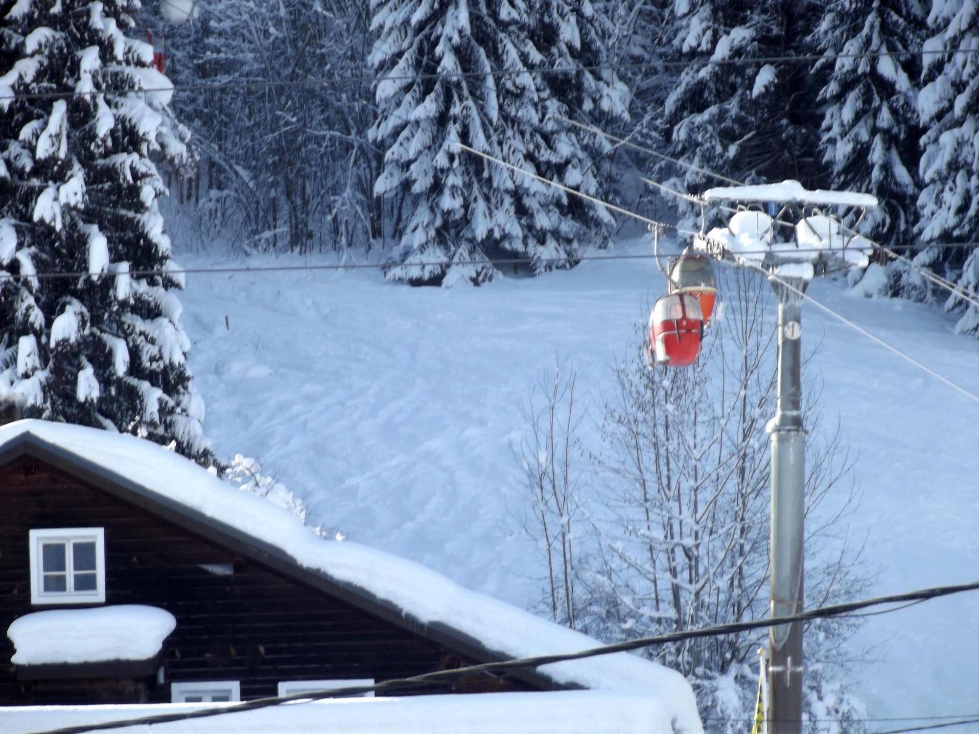 La Boule De Neige Hotel Samoens Exterior photo